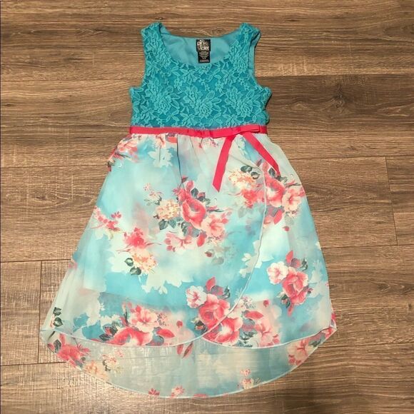 Other - Adorable girls hi-low dress with lace top